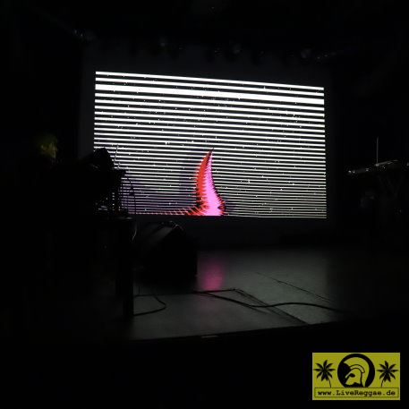 Cornelia Haring a.k.a. Cojasch - Grit Schuster a.k.a. Grit Kit (D) VJ Open Lab 35 - Panda Platforma, Berlin - 28. Januar 2024 (13).JPG